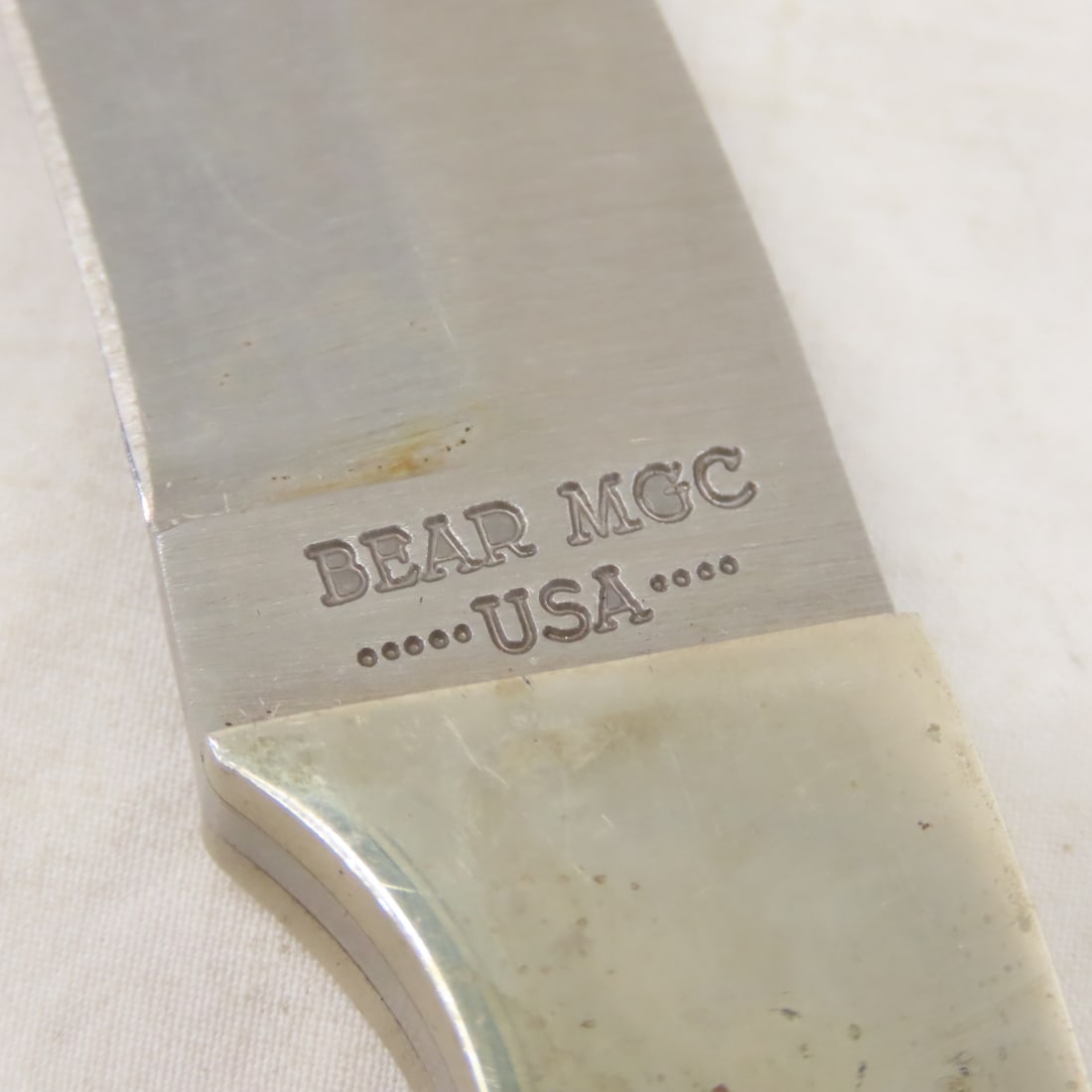 Bear MGC & signed Bowie Knife - 19