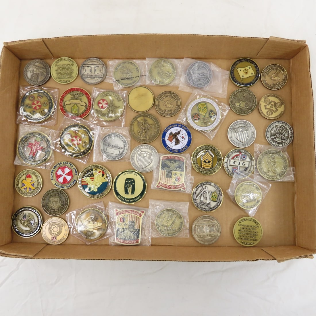 US Military Medals and Medallions - 8