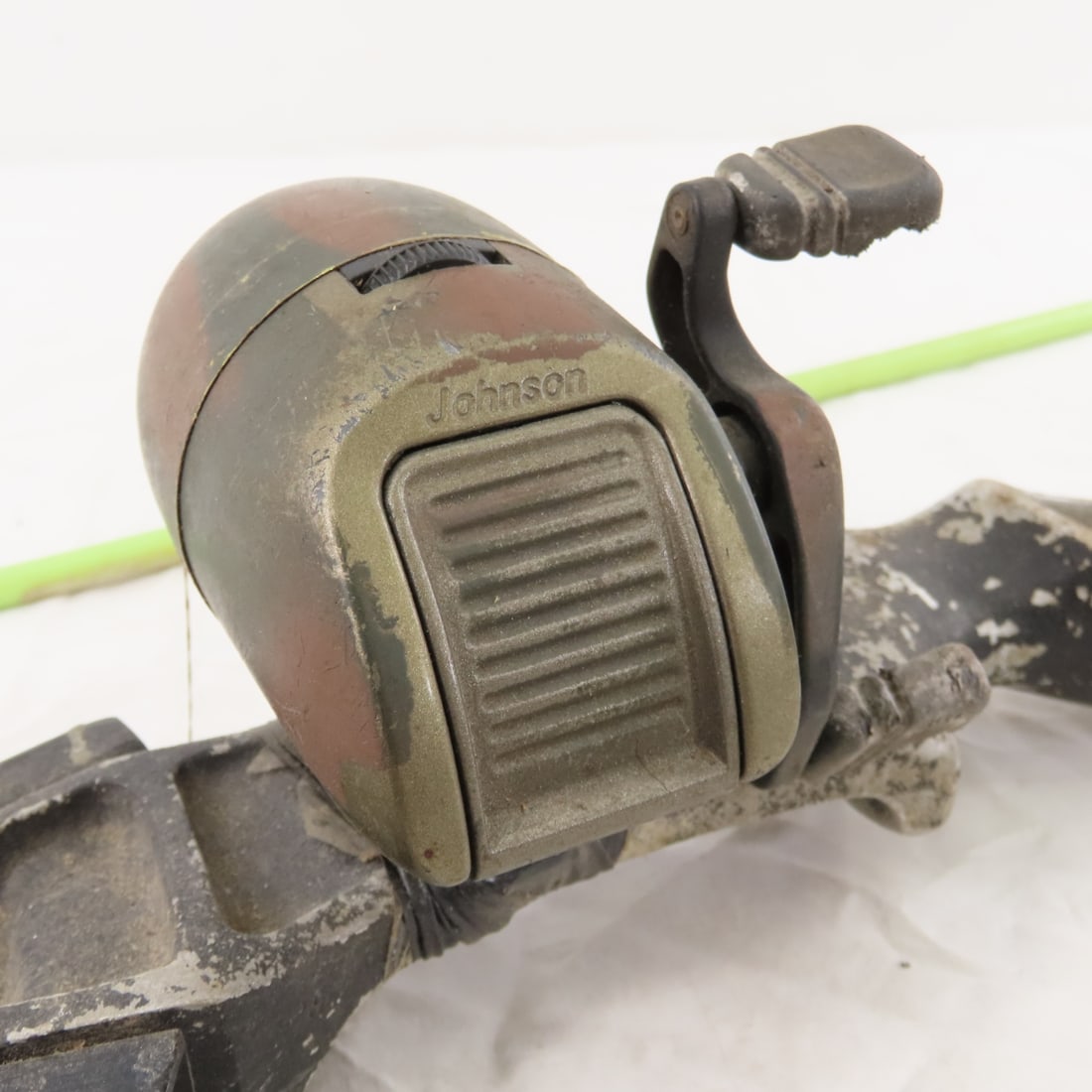 Herter's Compound Fishing Bow with Arrow - 10