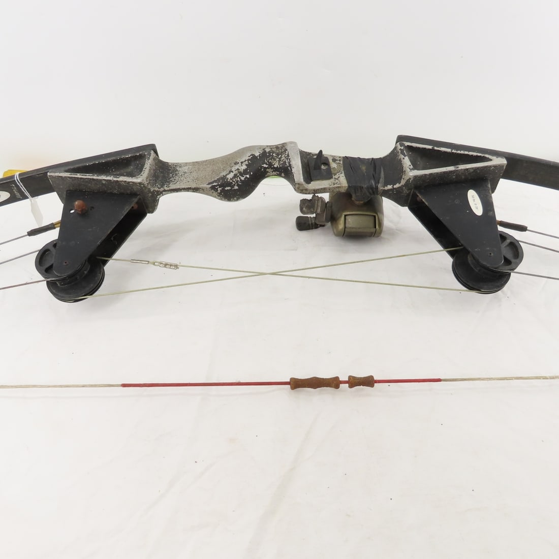 Herter's Compound Fishing Bow with Arrow - 8