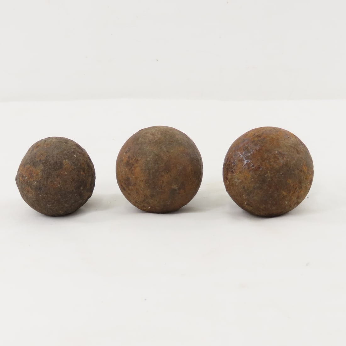 4 Civil War Cannon Balls and 3 Bullets - 12