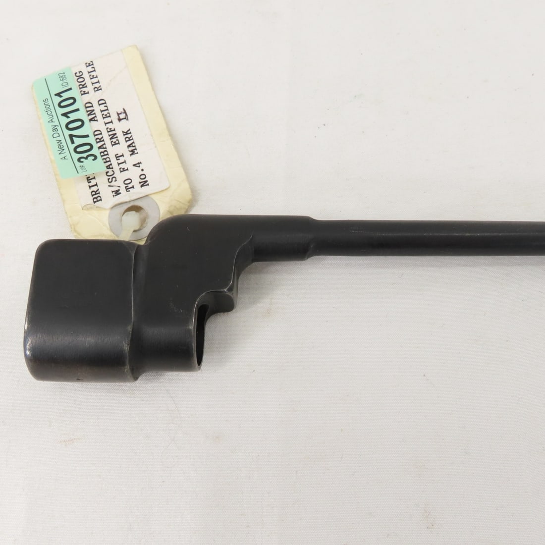 WWII British MK2 Spike Bayonet, Scabbard & Frog - 3