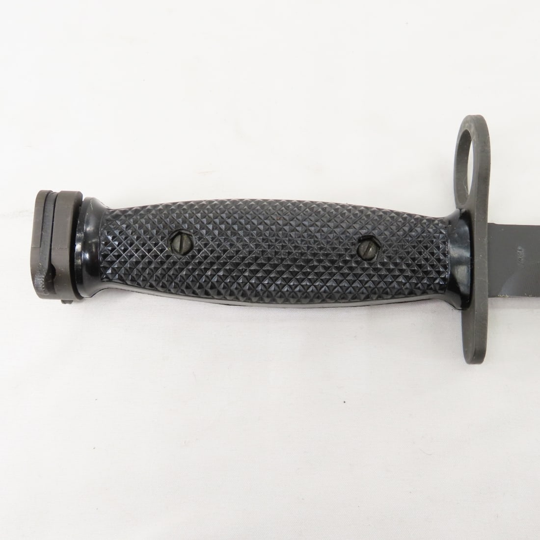 Vintage US Military Colt's M7 Bayonet & Scabbard - 3