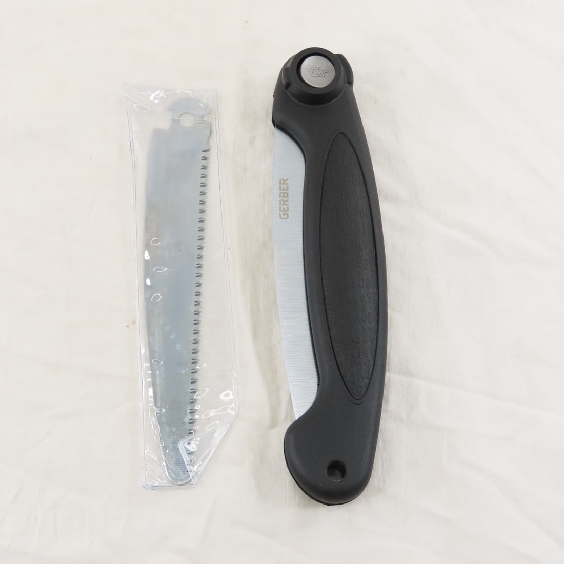 3 Guidesman Knives, Gerber Saw & More - 7