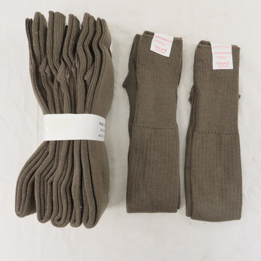 Vintage US Military Cold Weather Clothes & more - 3