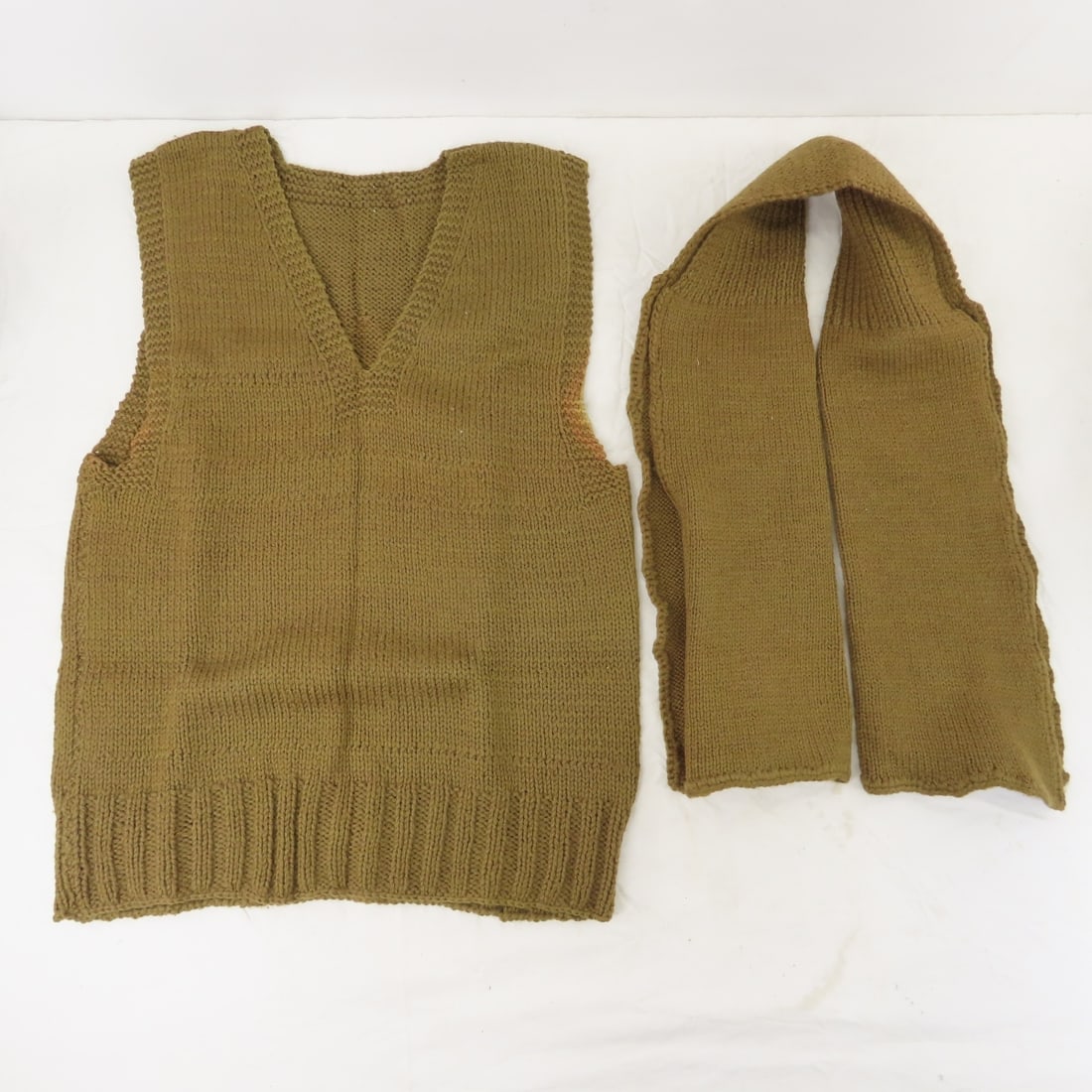 Vintage US Military Cold Weather Clothes & more - 4