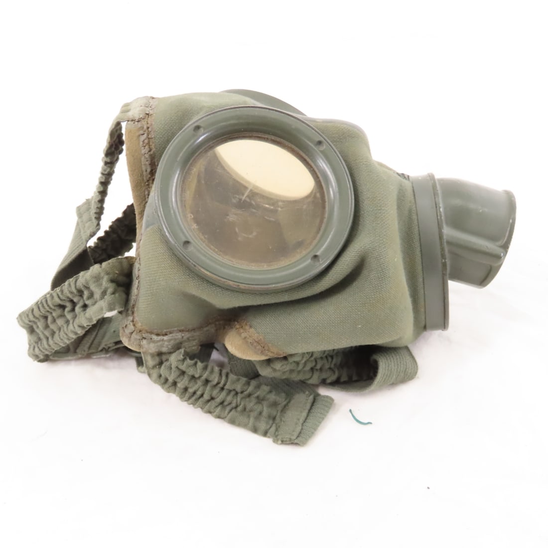 WWII German M38 Gas Mask & Canister - 3
