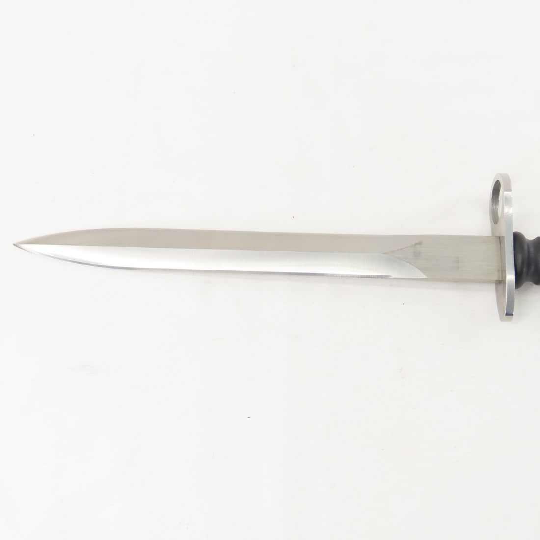Reproduction Swiss M1957 Bayonet, Scabbard & Frog - 6