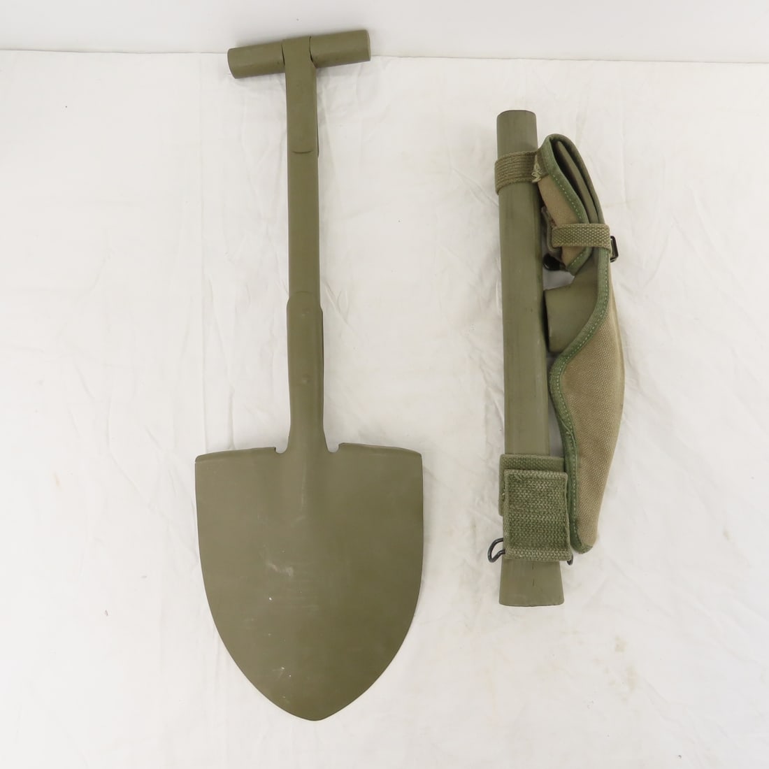 Vintage US Military Entrenching Tool, M2A1 Bag - 3