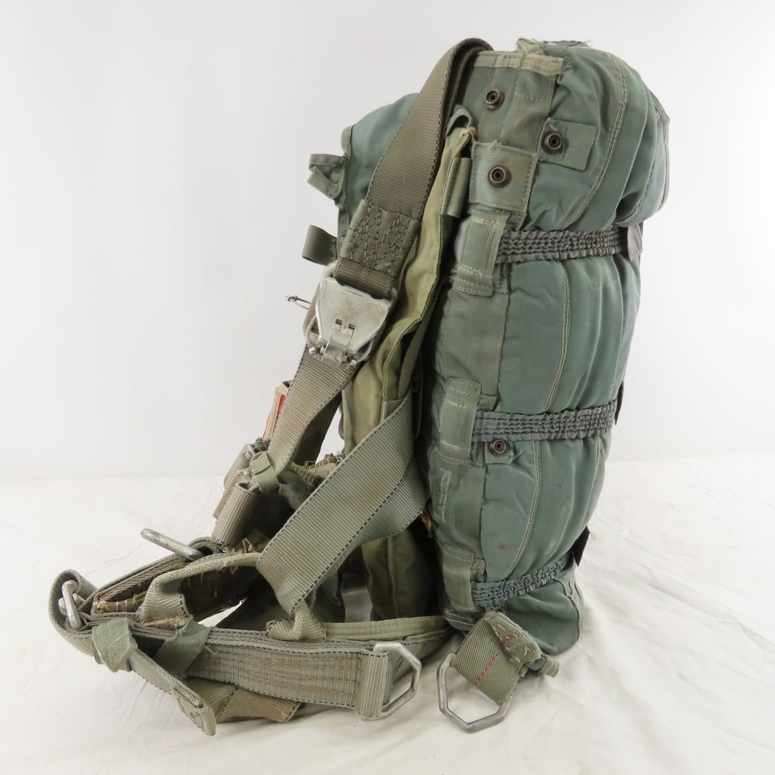 Vintage USAF Military Parachute Pack & Harness - 3