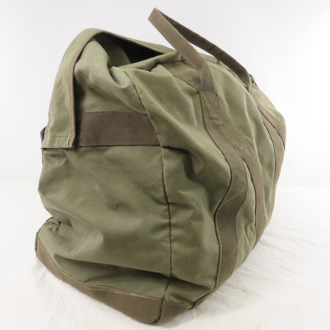 3 Small Parachutes, Paracord, Military Bags - 15