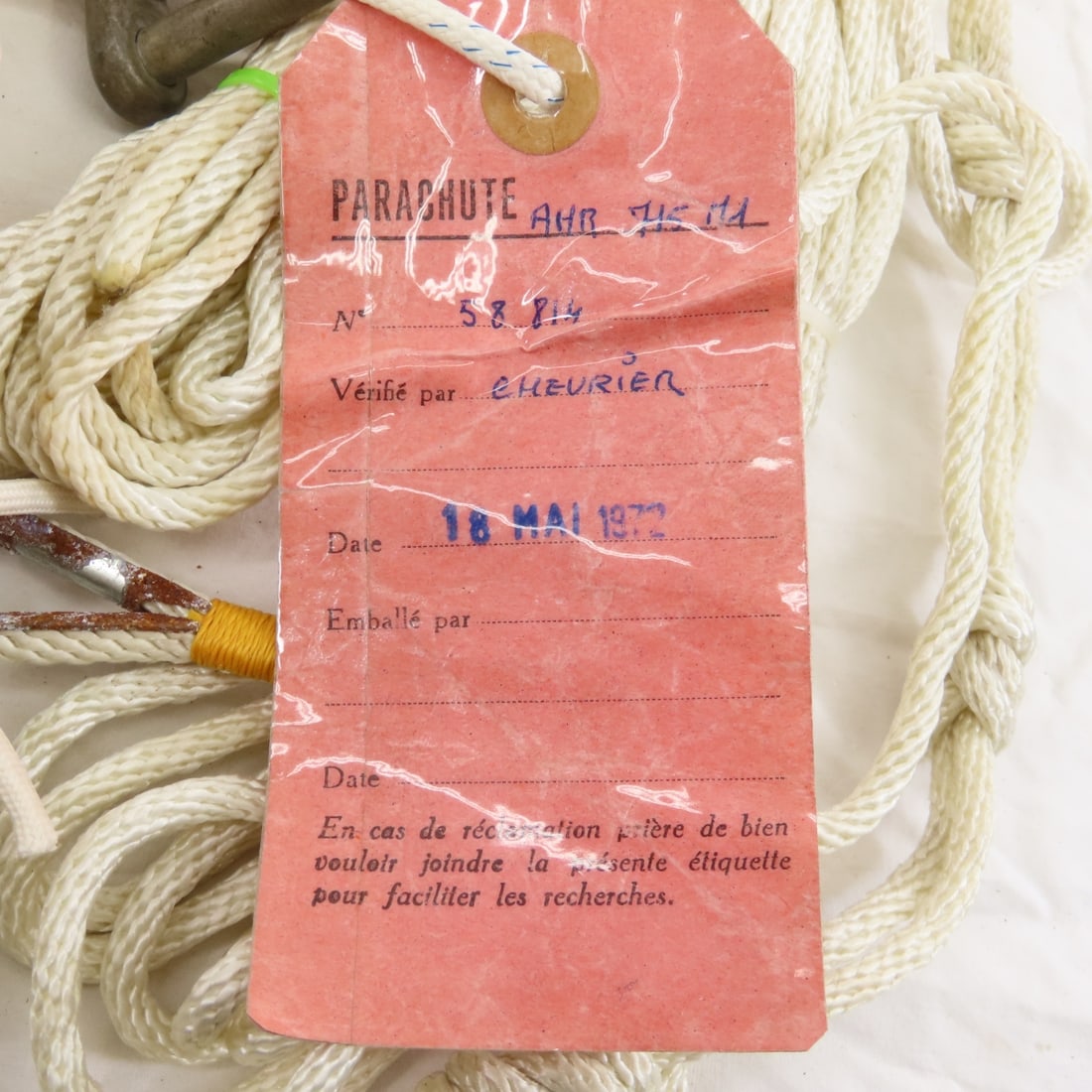 3 Small Parachutes, Paracord, Military Bags - 7