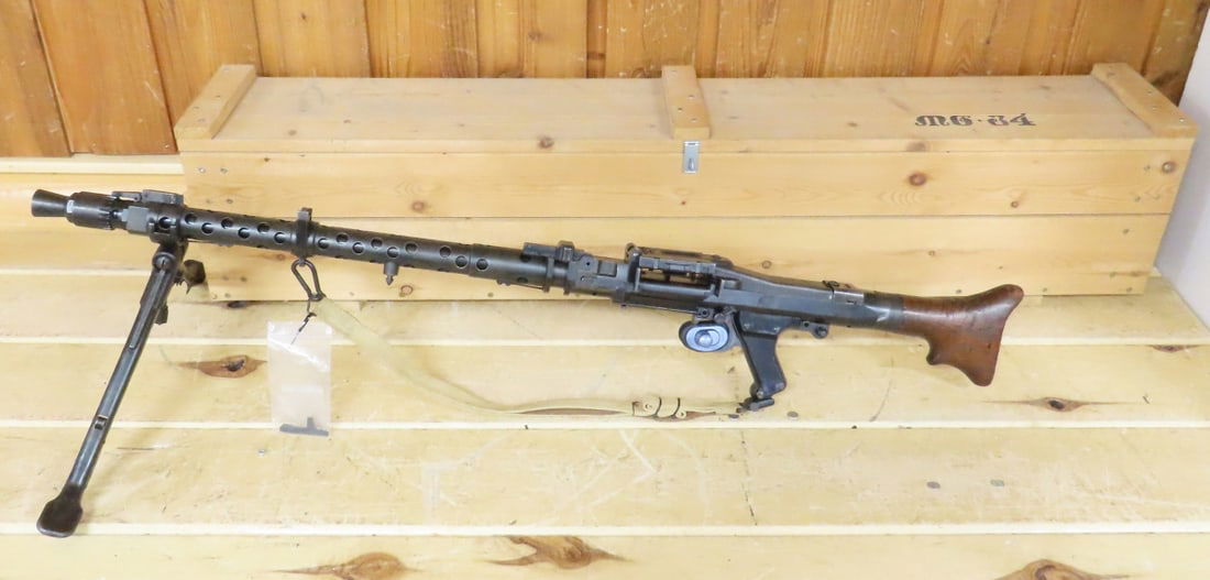 DISPLAY WWII German MG-34 .57mm Machine Gun (1 of 16)