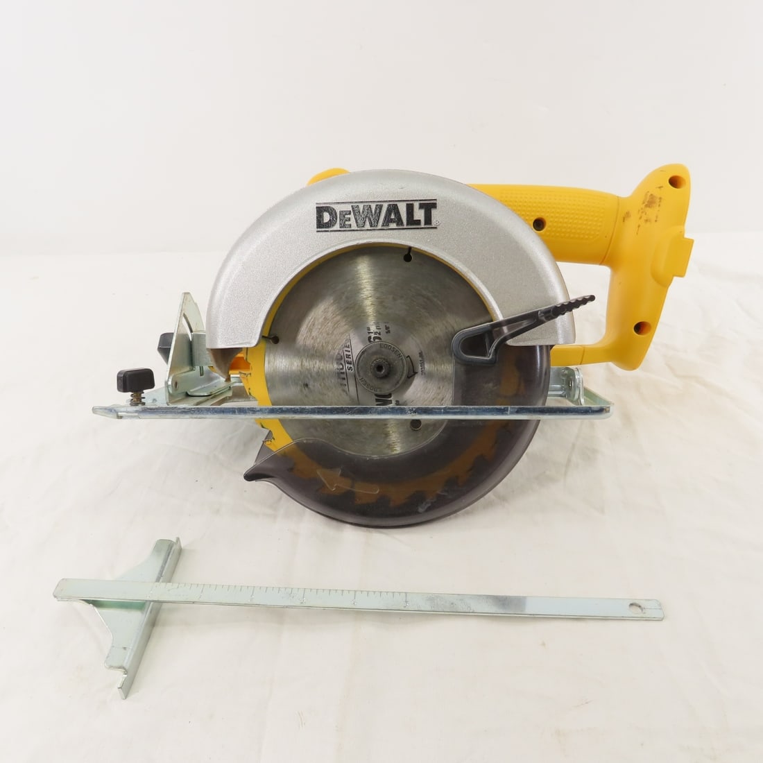 Dewalt Cordless Drills & Circular Saws, DW939, XRP - 3