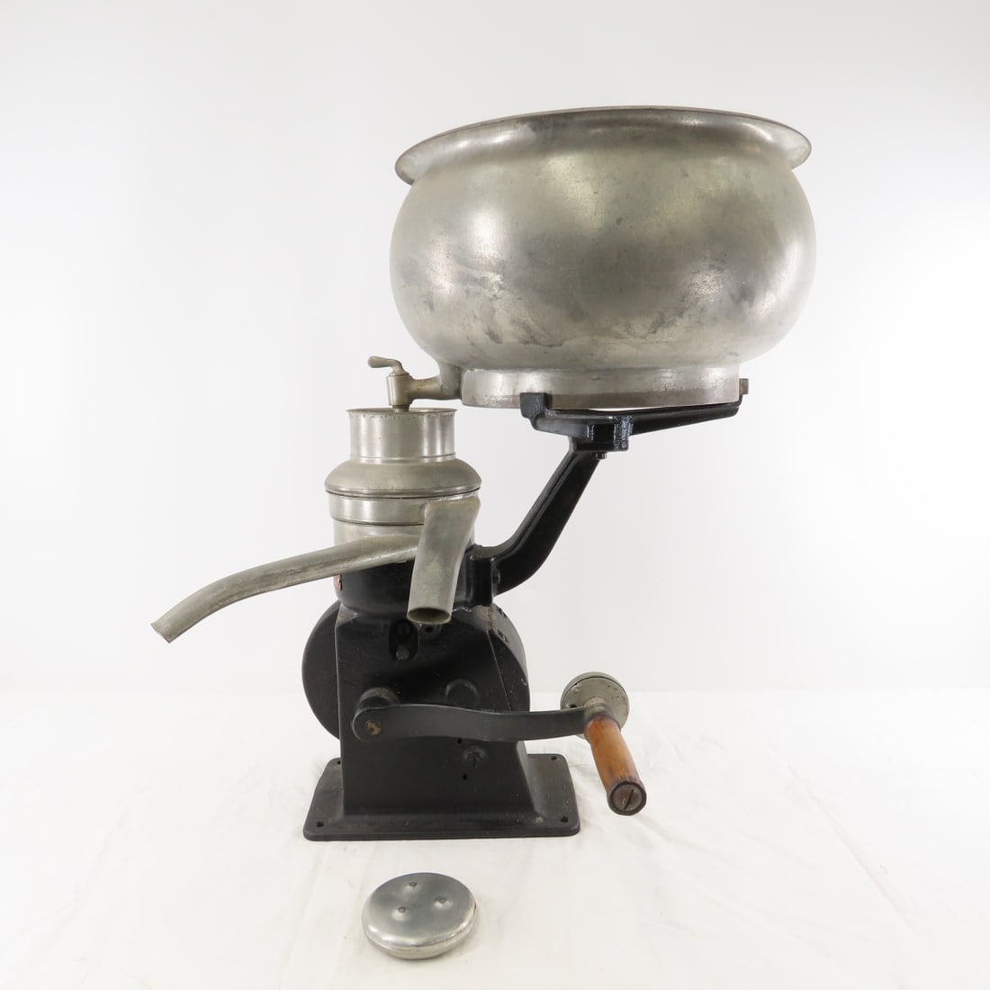 Antique De Laval No. 3 Junior Cream Separator (1 of 11)