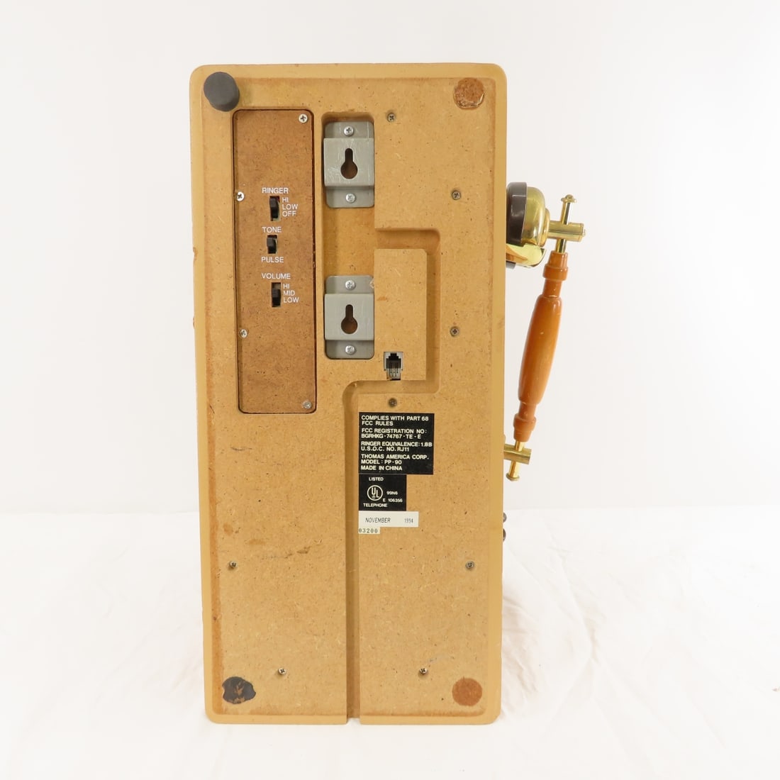 Thomas Retro Telephone, Plano Tackle Box & more - 4