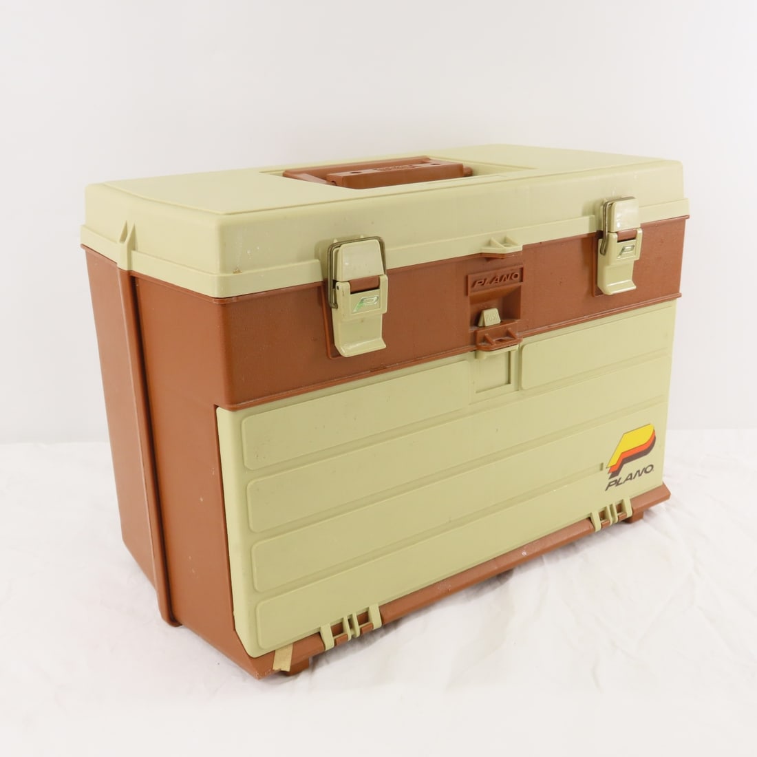 Thomas Retro Telephone, Plano Tackle Box & more - 8