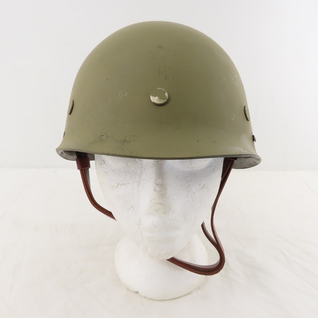 US Army M1 Combat Helmet, Rear Seam, Post 1944 - 7