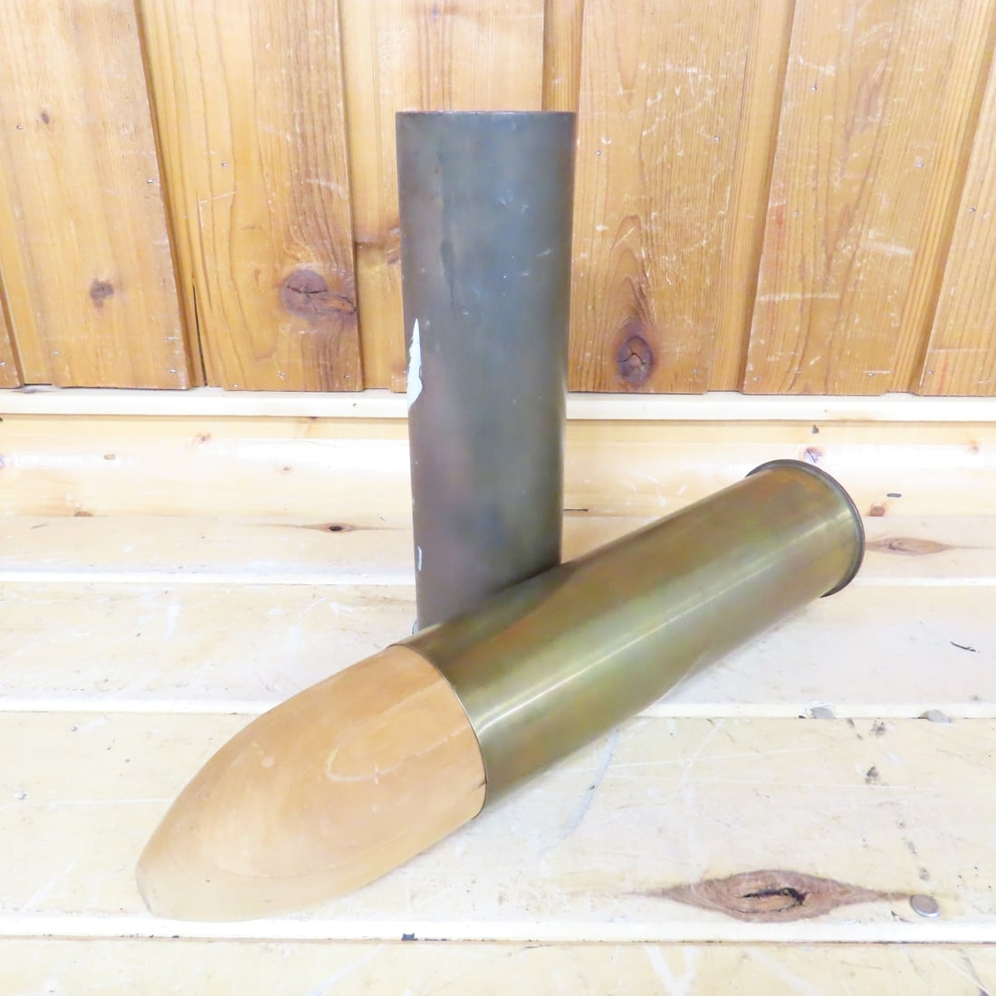 2 WWII 105mm M14 Howitzer Cartridge Casings (1 of 16)