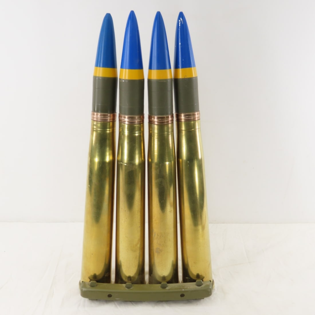 4 40mm Inert Military Dummy Rounds on Clip - 2