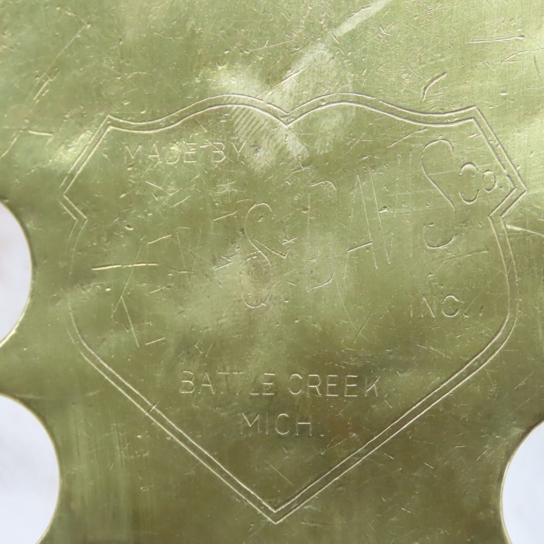 Vintage Keyes-Davis Army Laundry Pin Holder & Pins - 5