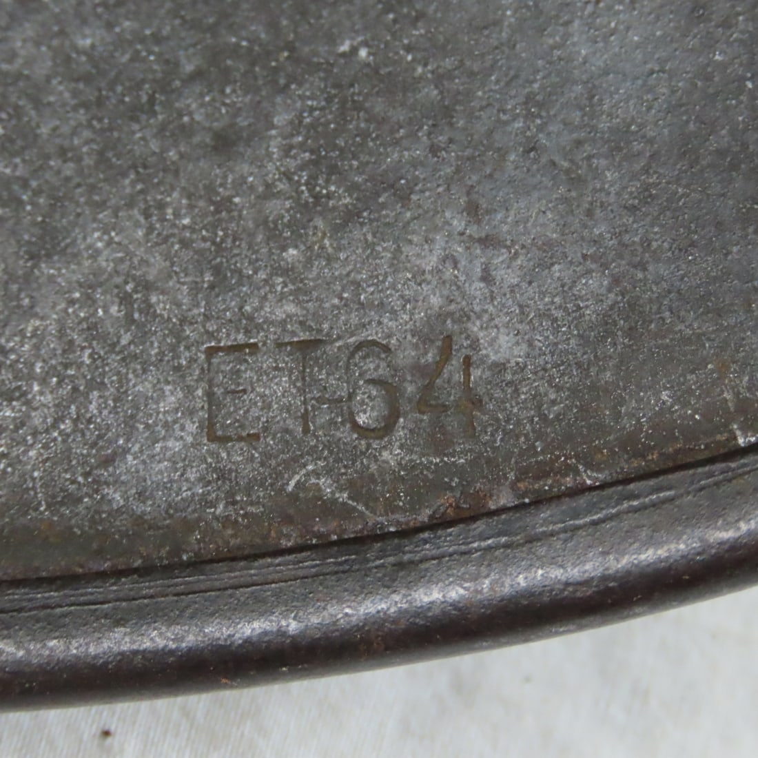 WWII German Stahlhelm M35 Steel Combat Helmet - 13