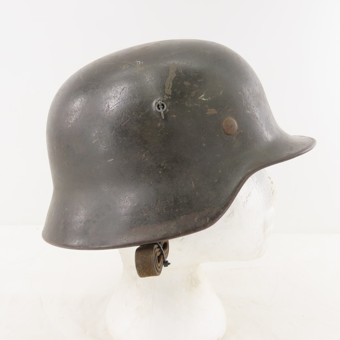 WWII German Stahlhelm M35 Steel Combat Helmet - 3