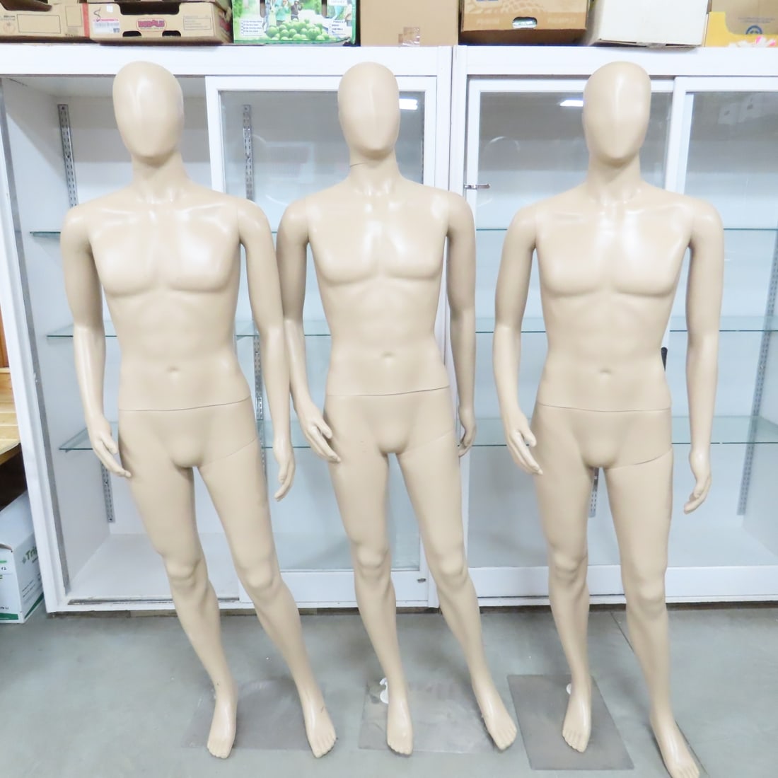 3 MK-97 6ft Tall Full Body Mannequins w/Bases: 3 MK-97 6ft Tall Full Body Mannequins w/Bases - 73" Tall, Plastic. Shipped in 3 Boxes. Lot #1: 43 x 15 x 15", 21 lbs, Lot #2: 43 x 15 x 15", 21 lbs, Lot #3: 43 x 15 x 15", 21 lbs Photos are part of de