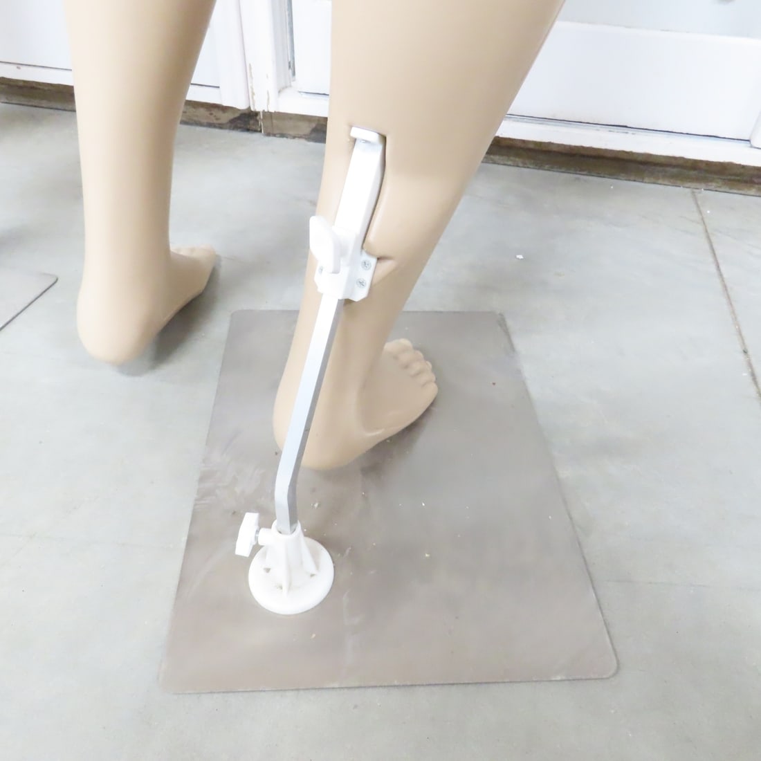 3 MK-97 6ft Tall Full Body Mannequins w/Bases - 7