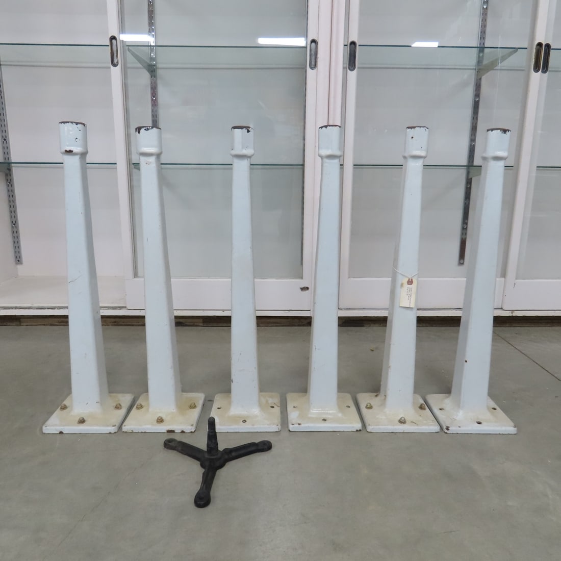 6 Vintage Cast Iron, Porcelain Stool Stands (1 of 8)