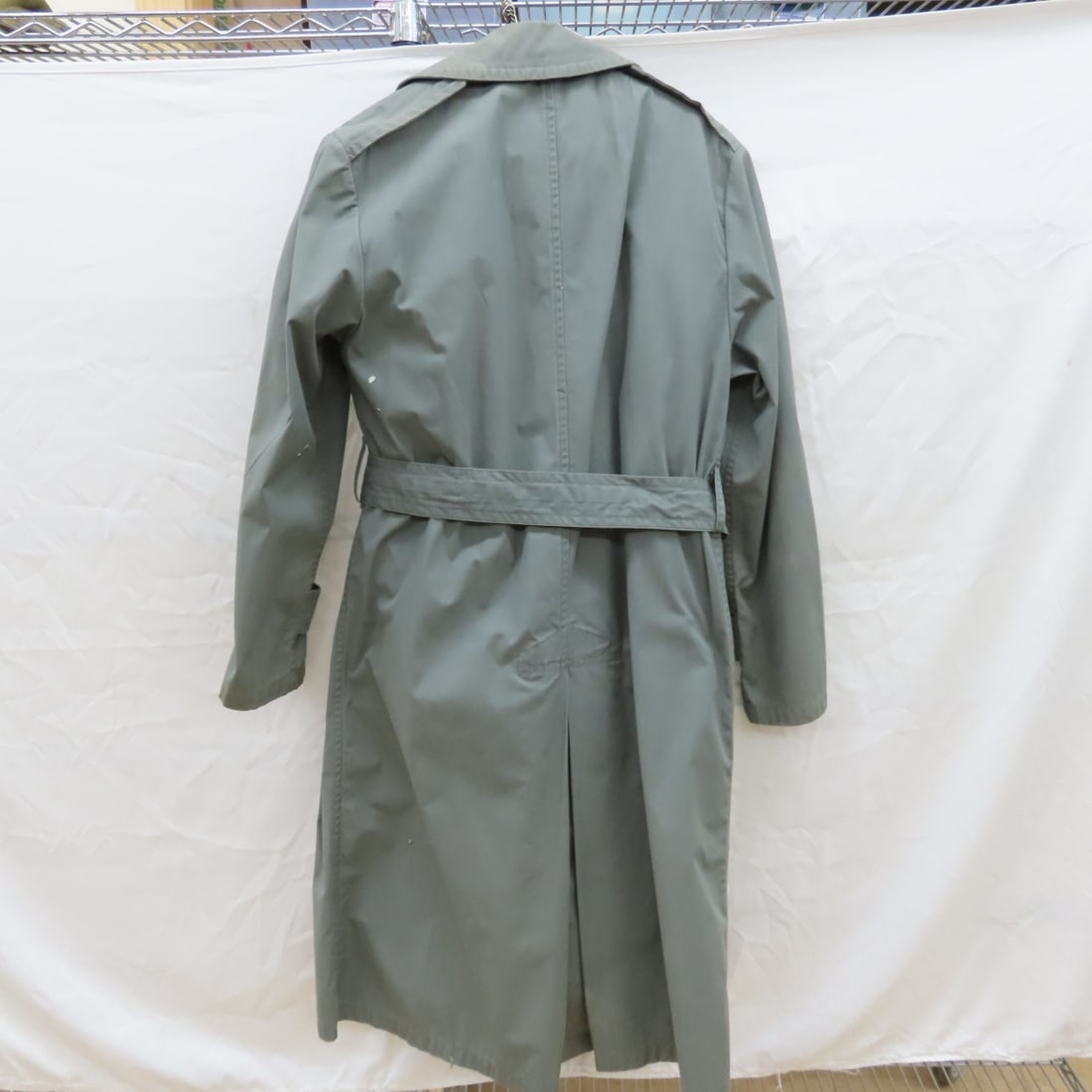 3 Vintage US Army Trench Coats, Quarpel & Olive - 10