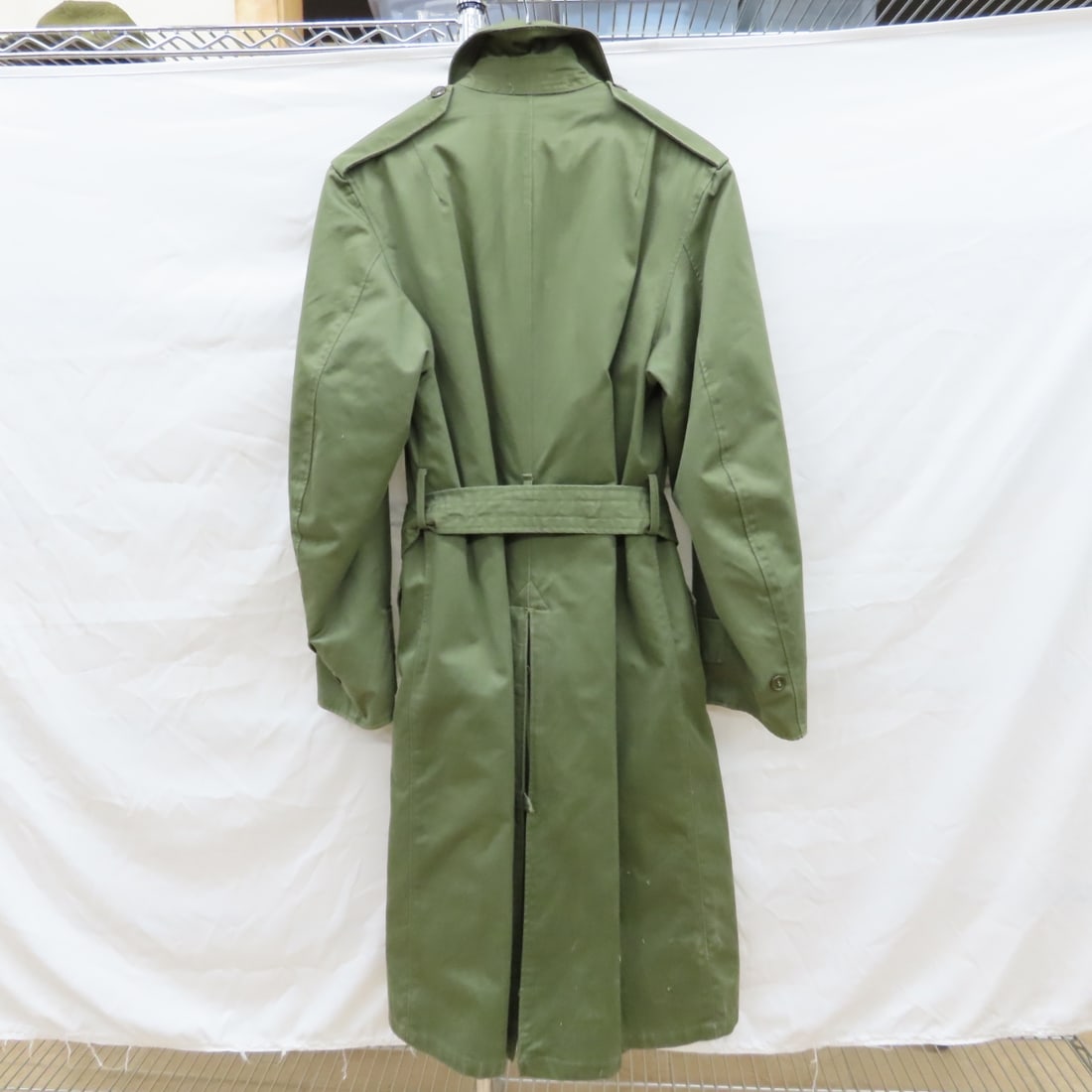 3 Vintage US Army Trench Coats, Quarpel & Olive - 3