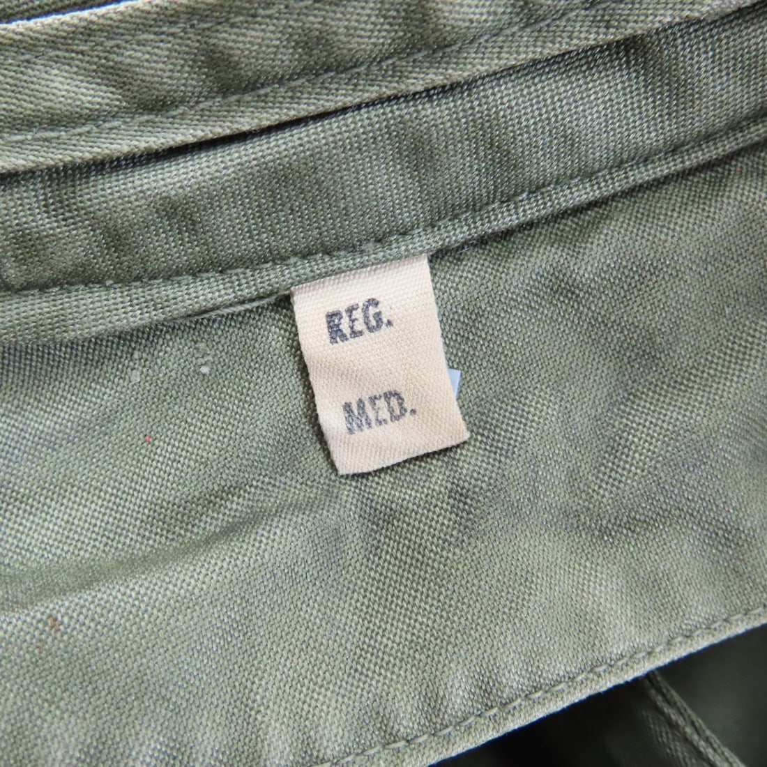 3 Vintage US Army Trench Coats, Quarpel & Olive - 8