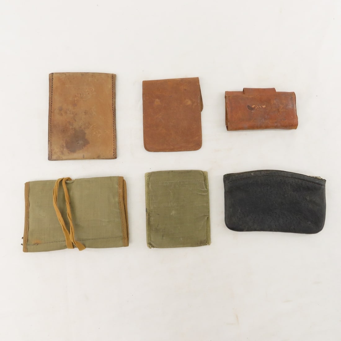 WWII US Military Toiletries, sewing kits, razors - 19