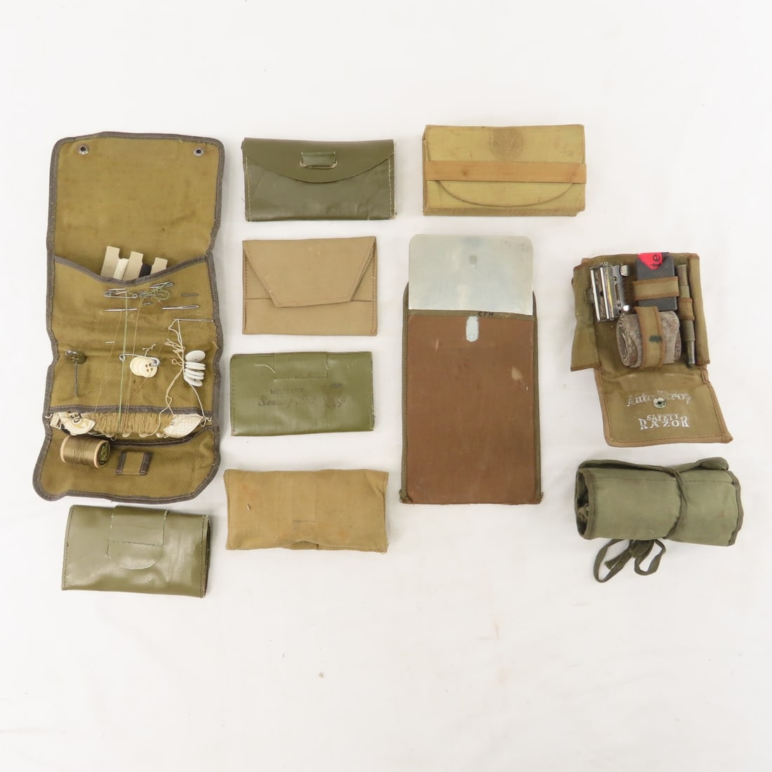 WWII US Military Toiletries, sewing kits, razors - 20