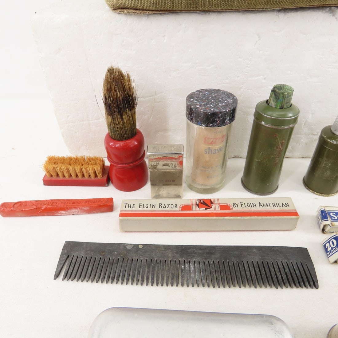 WWII US Military Toiletries, sewing kits, razors - 3