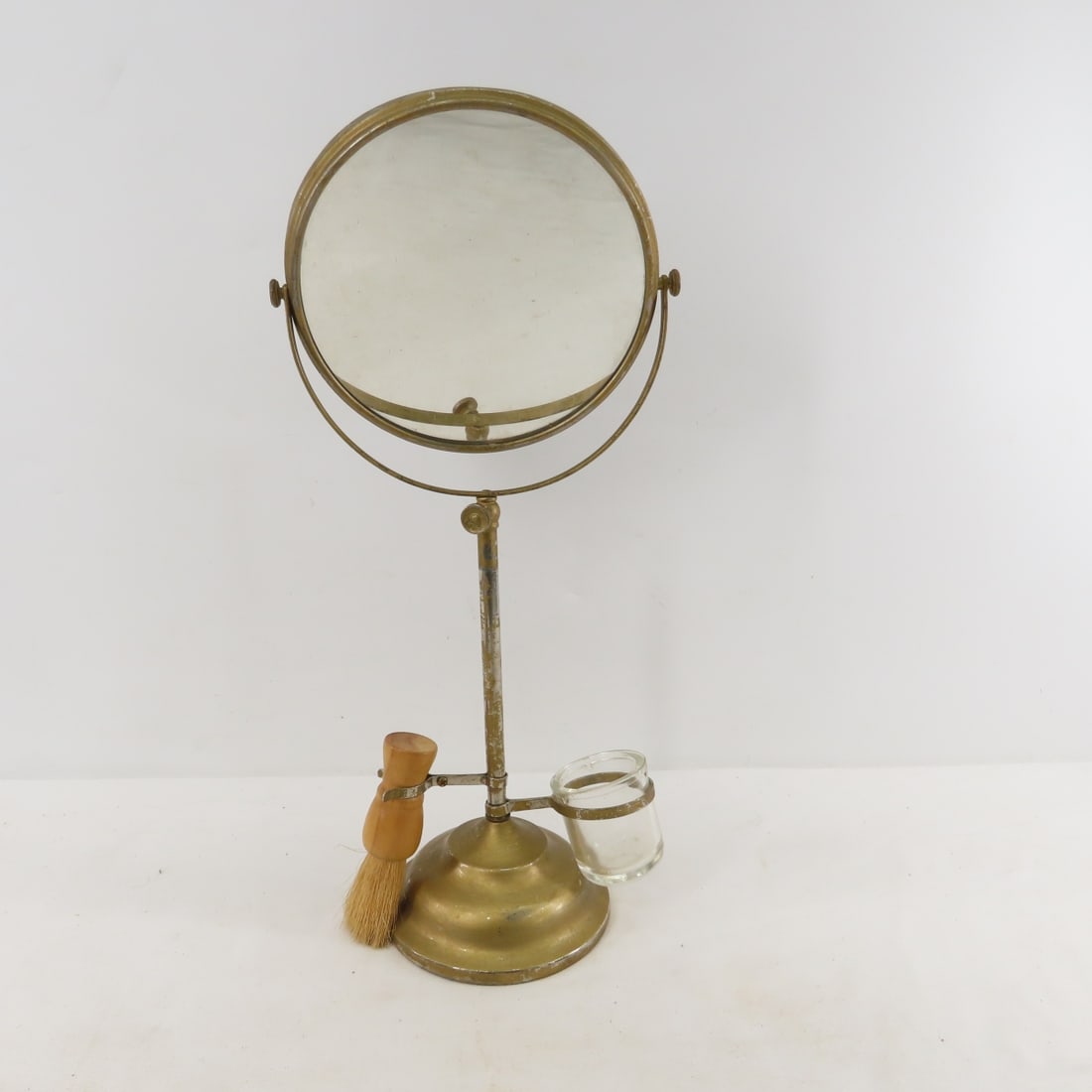 WWII US Military Toiletries, sewing kits, razors - 7