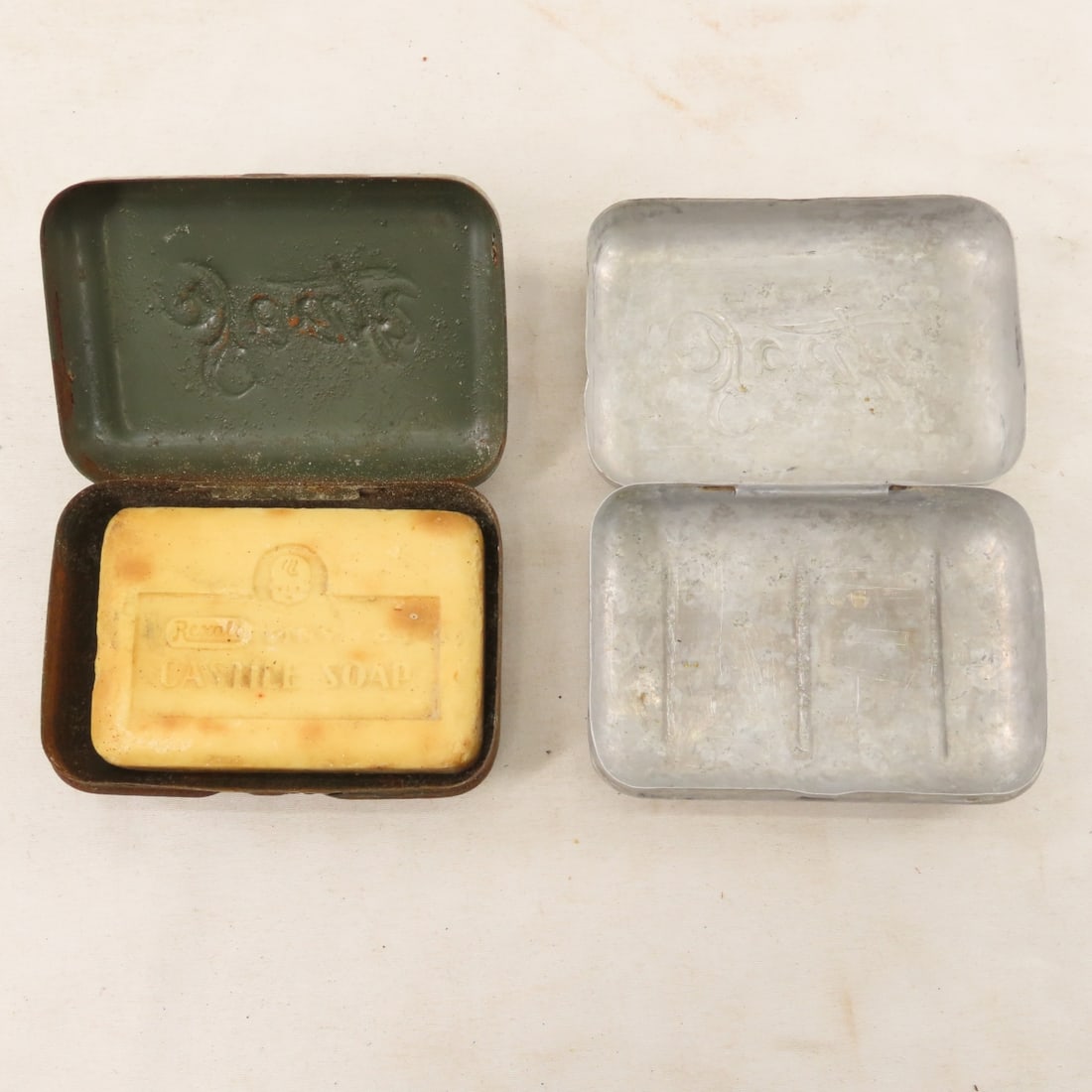 WWII US Military Toiletries, sewing kits, razors - 13