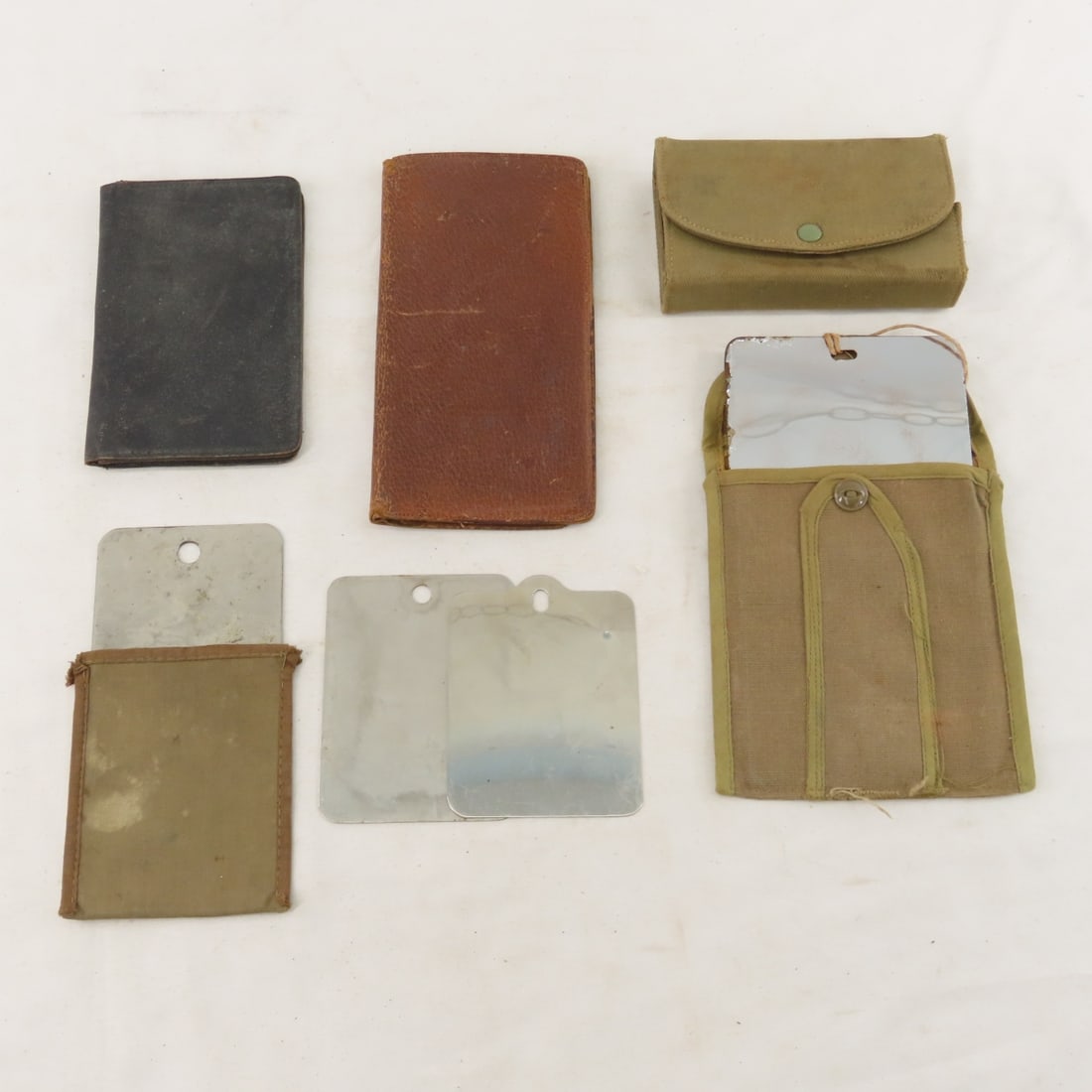 WWII US Military Toiletries, sewing kits, razors - 19