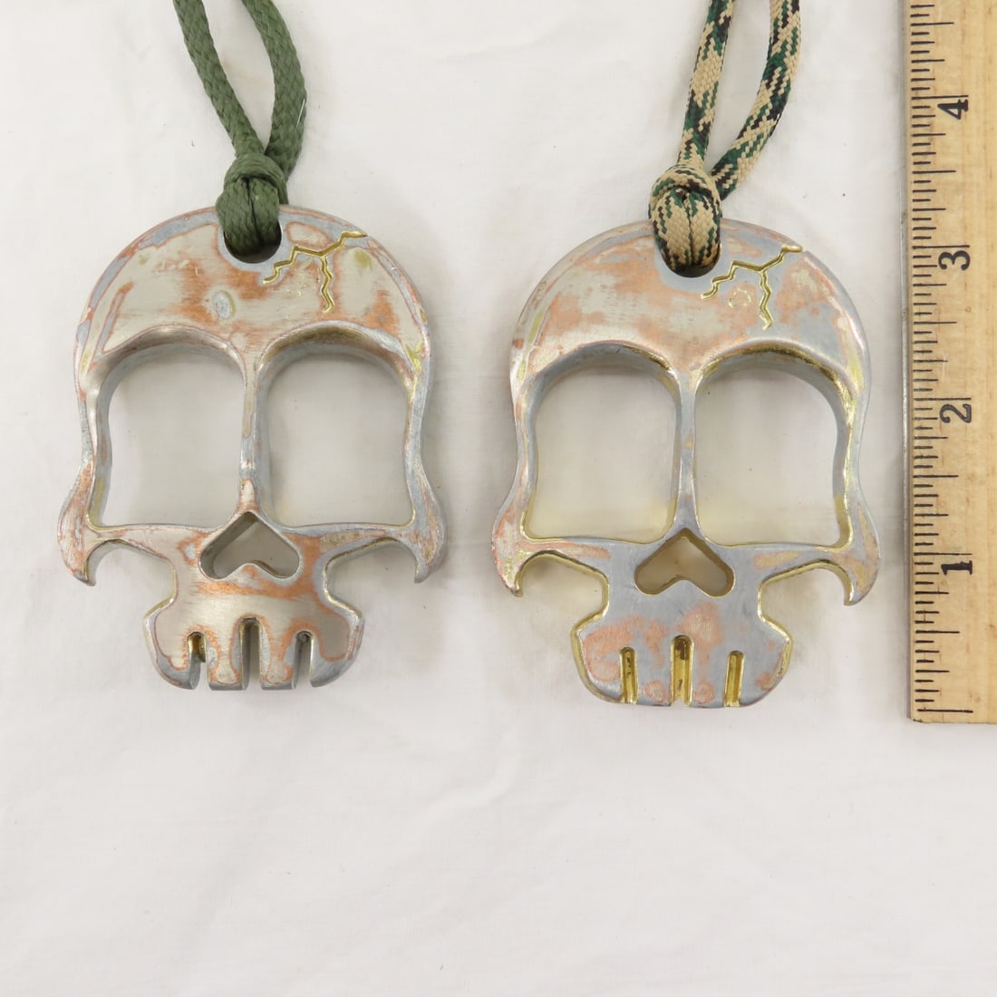 4 Sets Brass Knuckles, Skulls & Other - 8