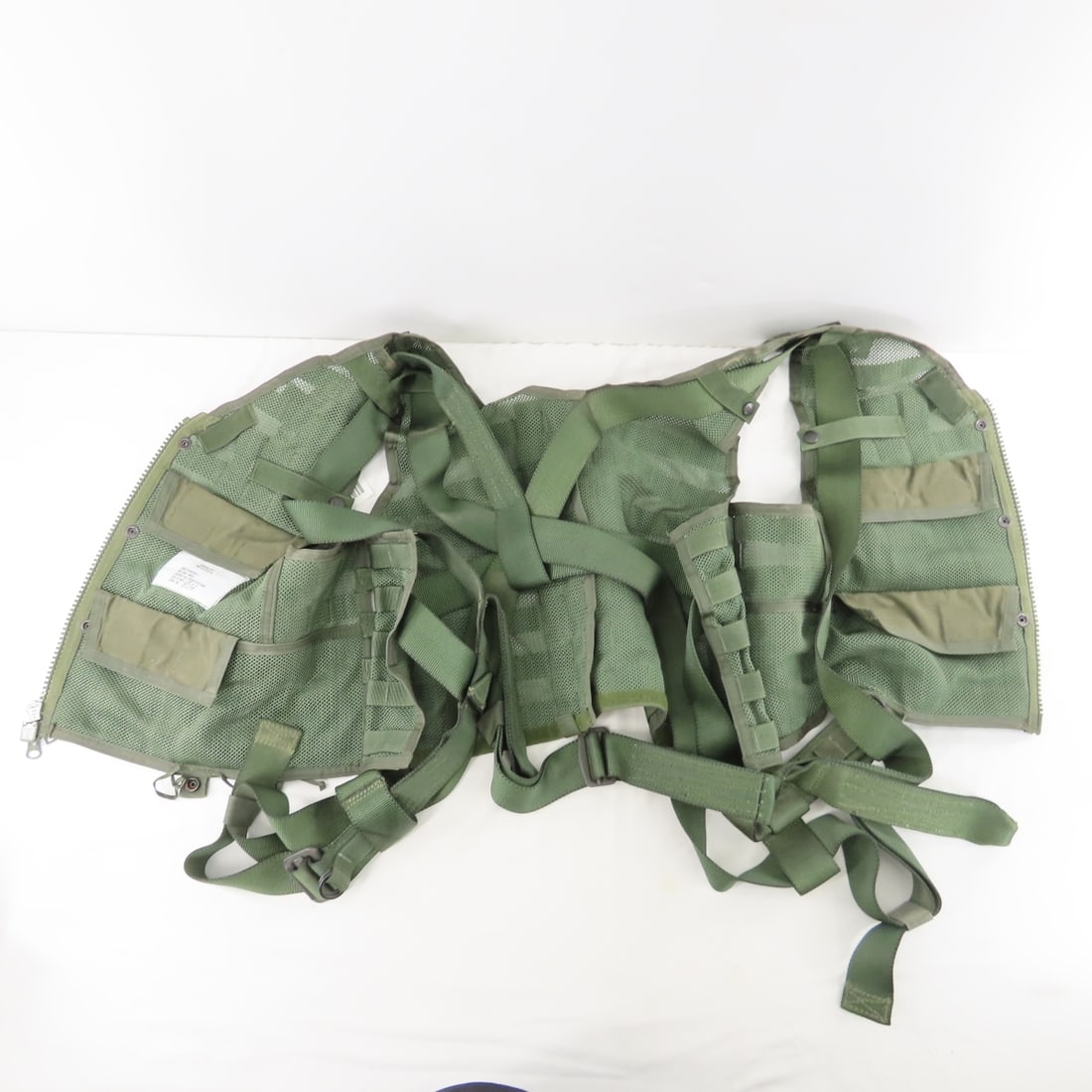 USMC CMU 33/P22P-18 Airsave Survival Vest, Olive - 3