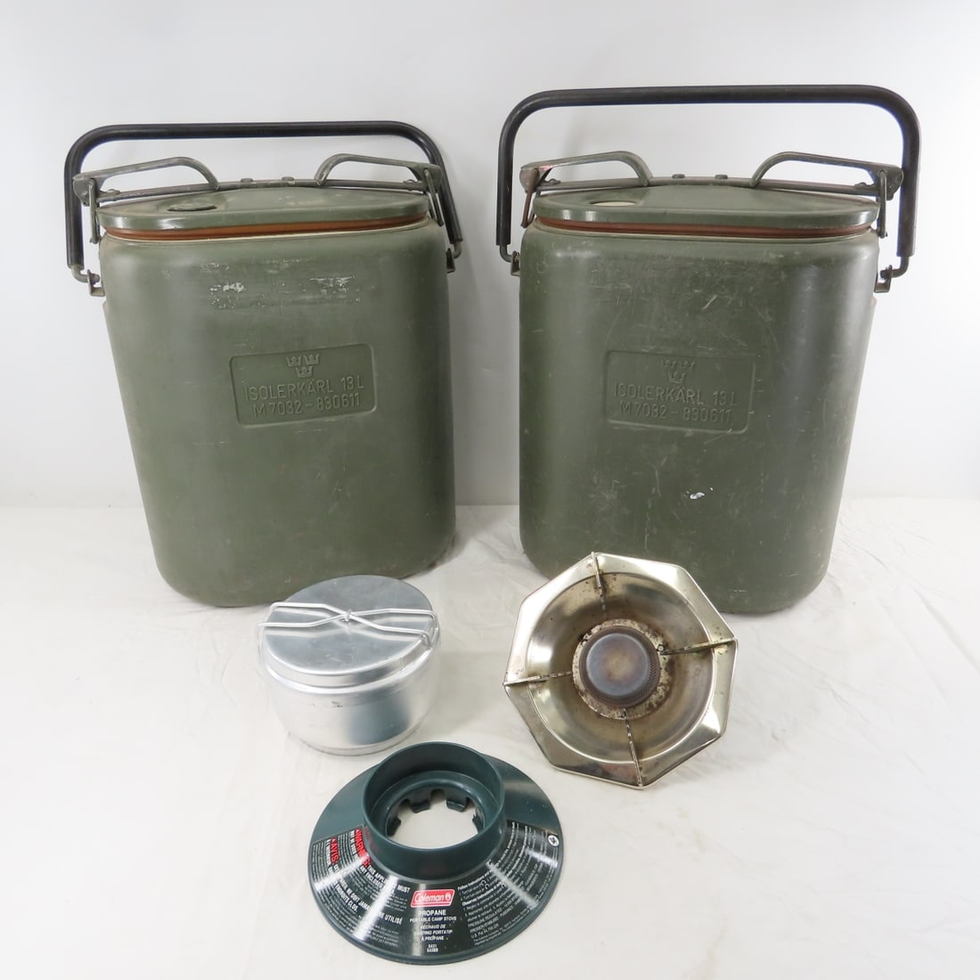 2 Swedish Military 13 Liter Food Containers (1 of 20)