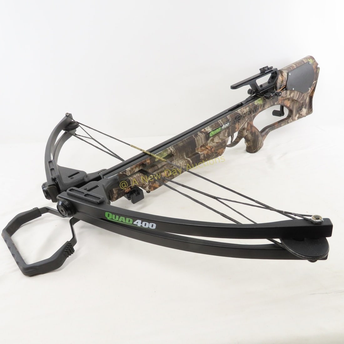 Barnett Quad 400 Crossbow with Hard Case - 8