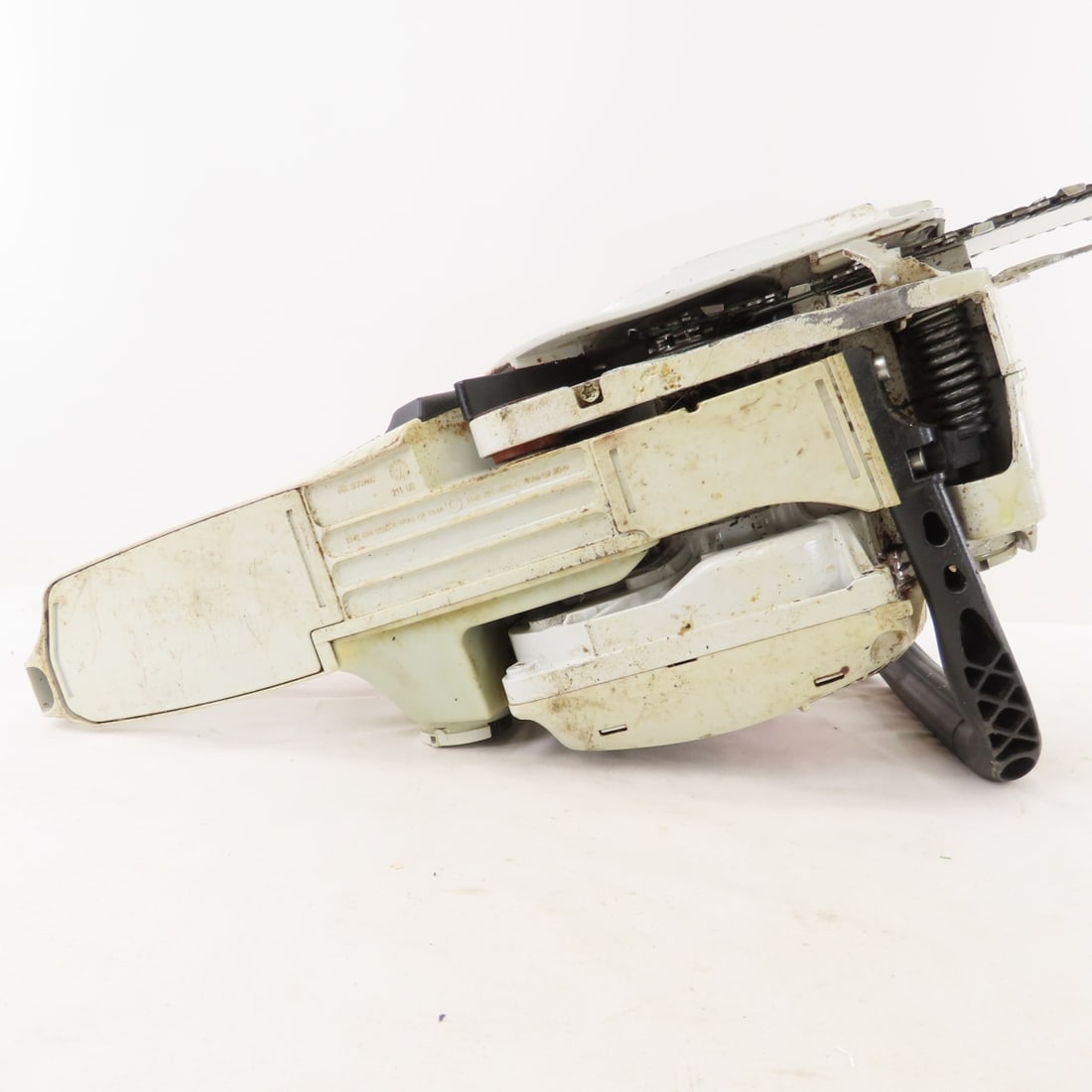 Stihl MS261C Chainsaw, new bar & chain, works - 10