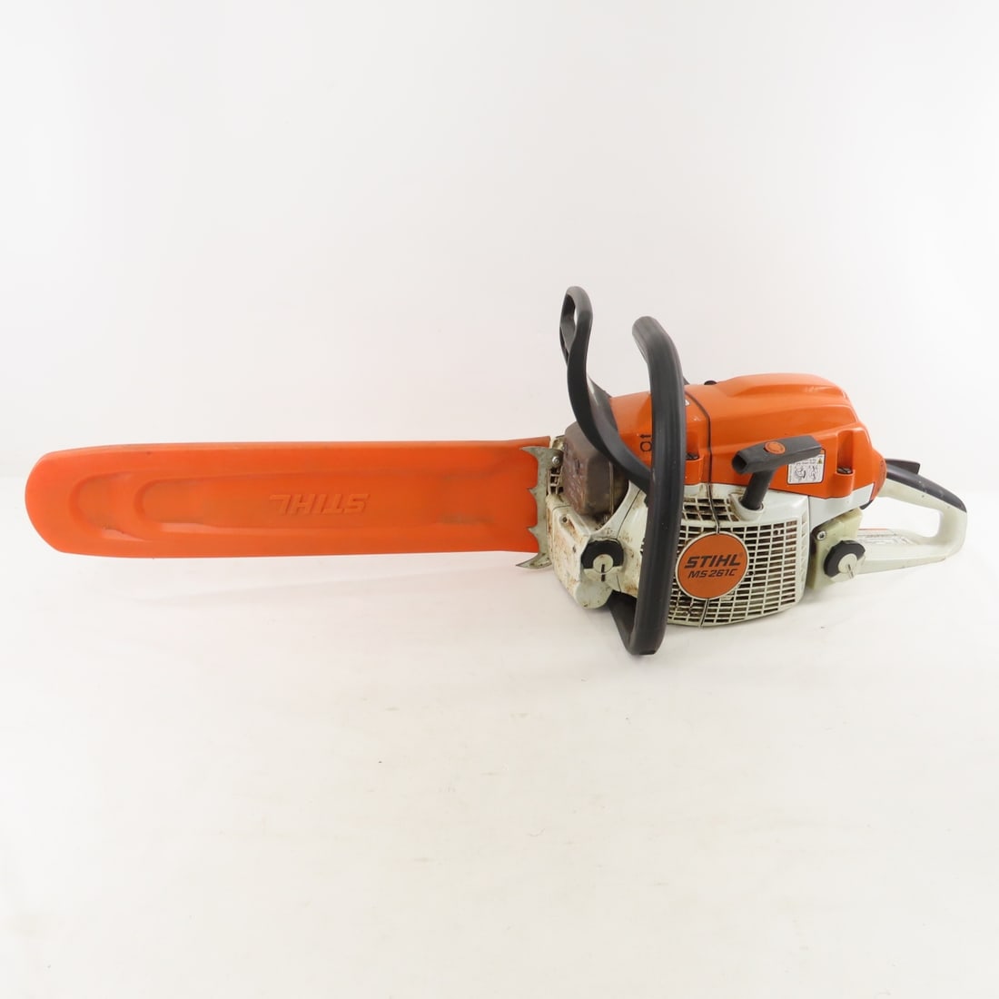 Stihl MS261C Chainsaw, new bar & chain, works (1 of 12)