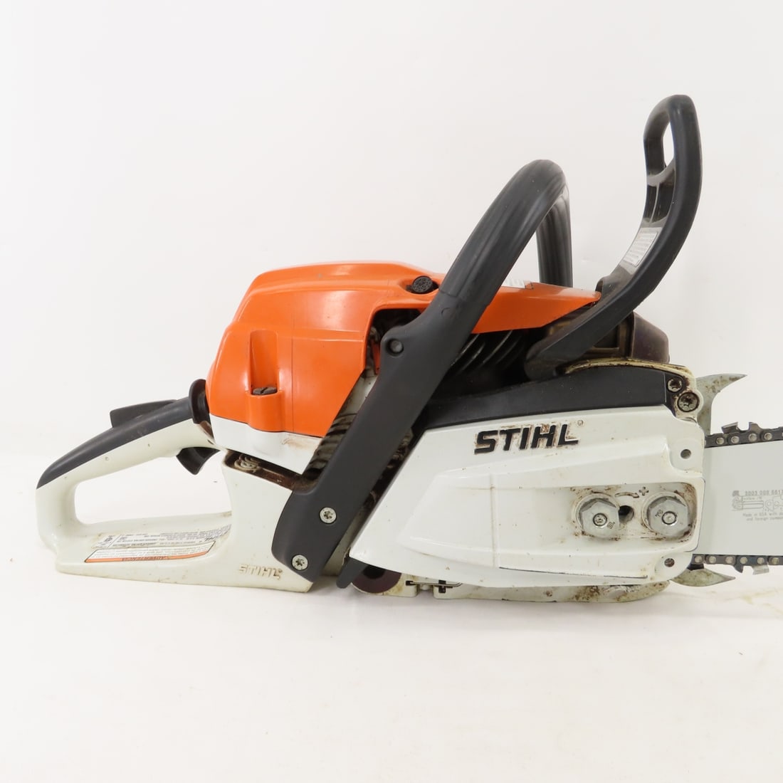 Stihl MS261C Chainsaw, new bar & chain, works - 6