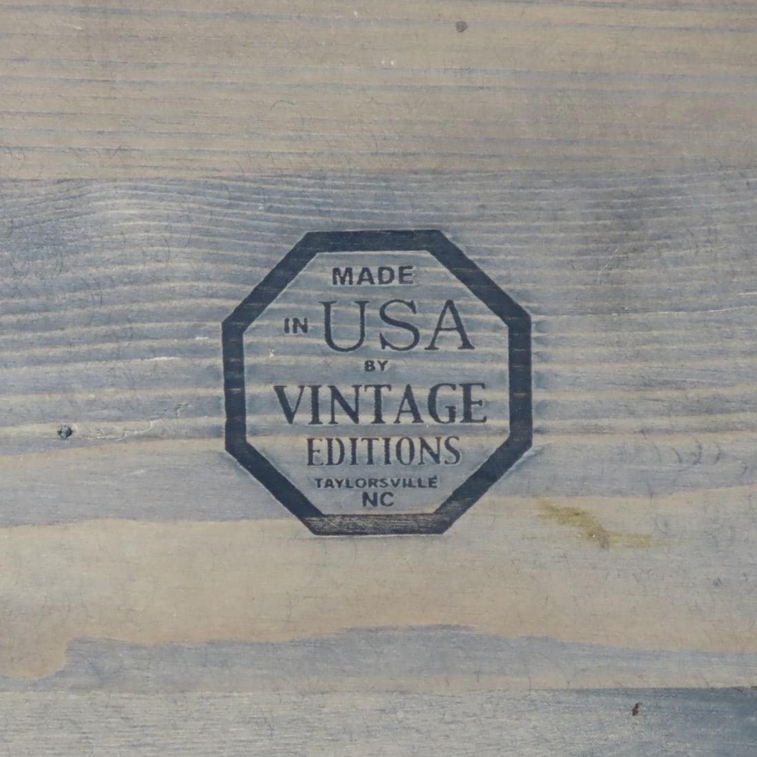 Remington UMC Wood Ammo Crate & Weaver Scope - 10