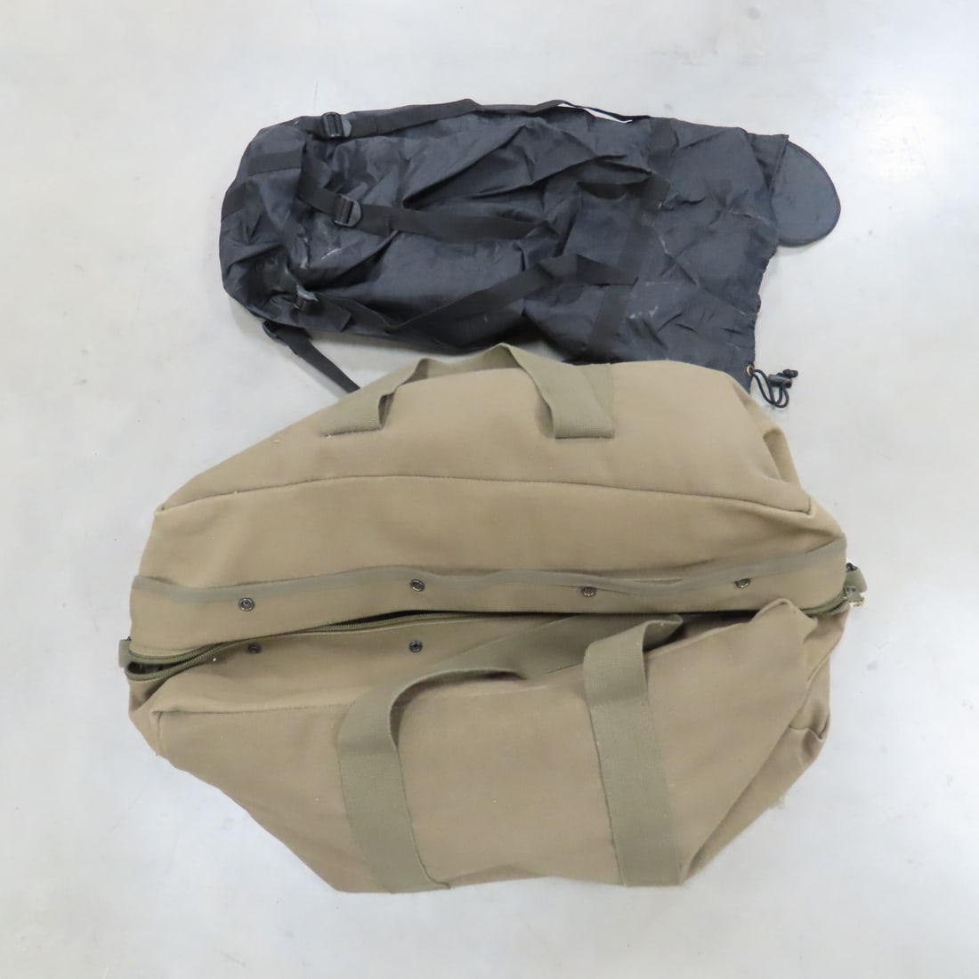 Trunk, Sleeping Bag, Pillow & Canvas Bag - 10