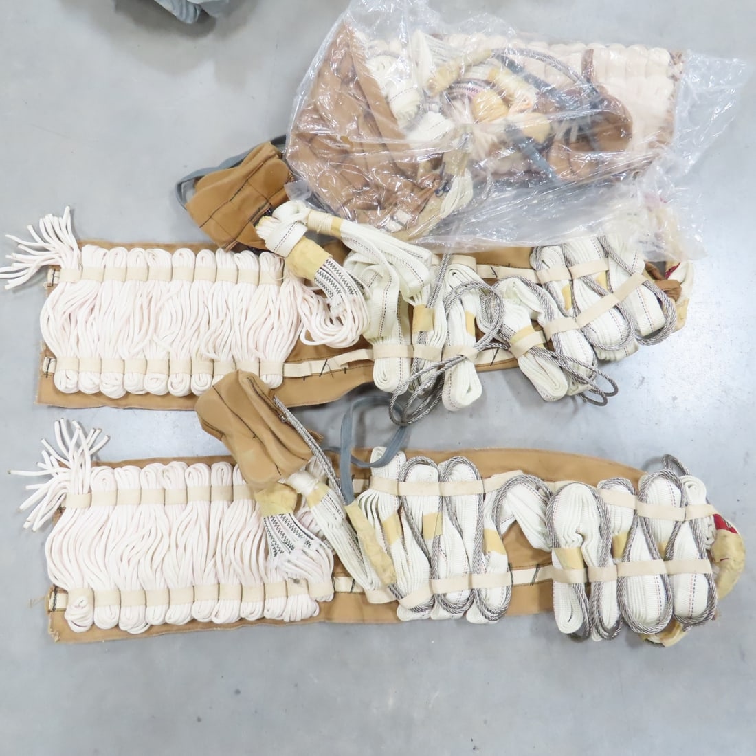 5 Vintage Military Cargo Parachutes, Cords & Bags - 8