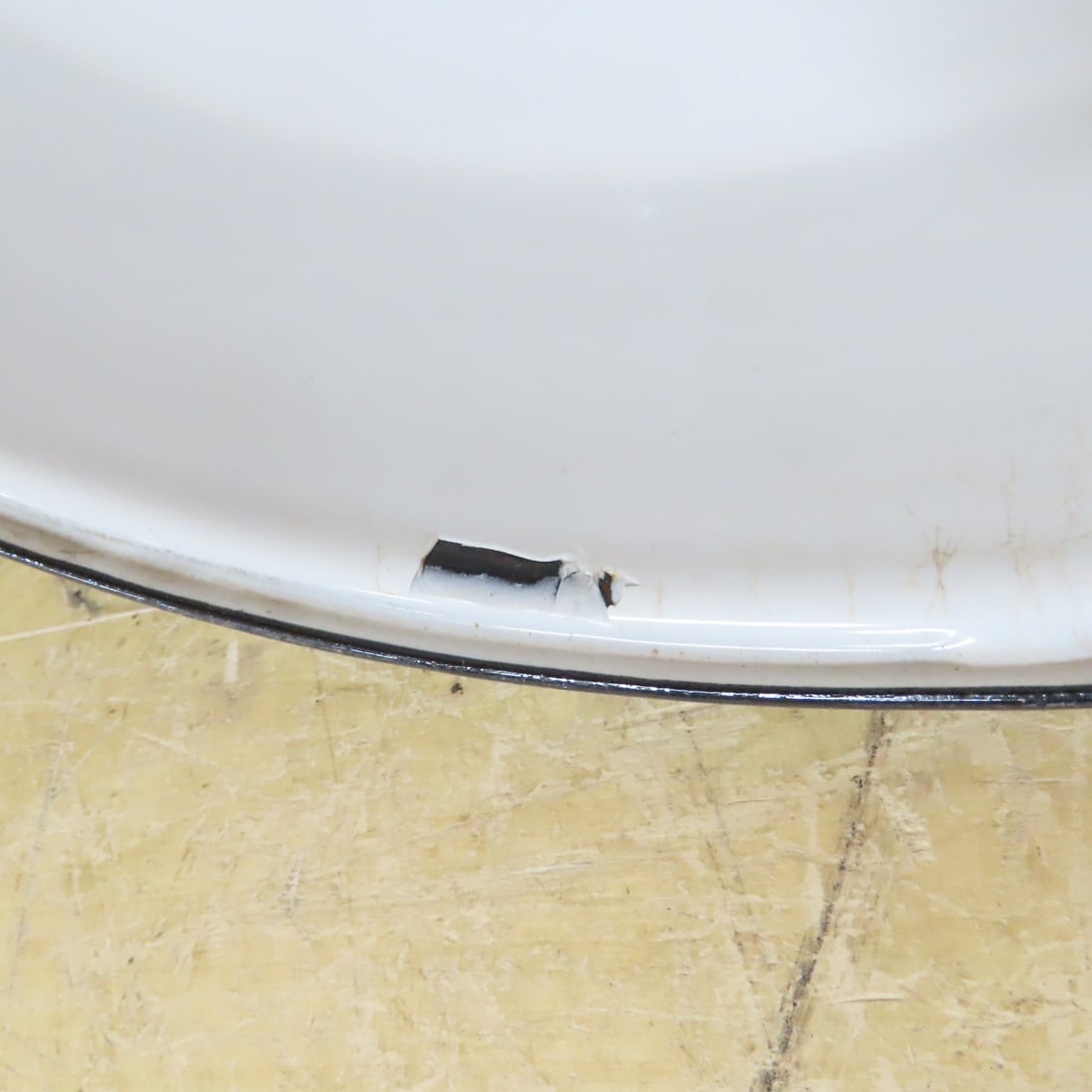 4 Vintage 1960s Green Enamel Industrial Lights - 5